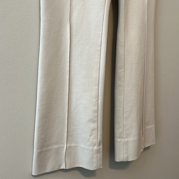 M.M. LaFleur Cream Flare Pants Size 4 - Picture 3 of 6